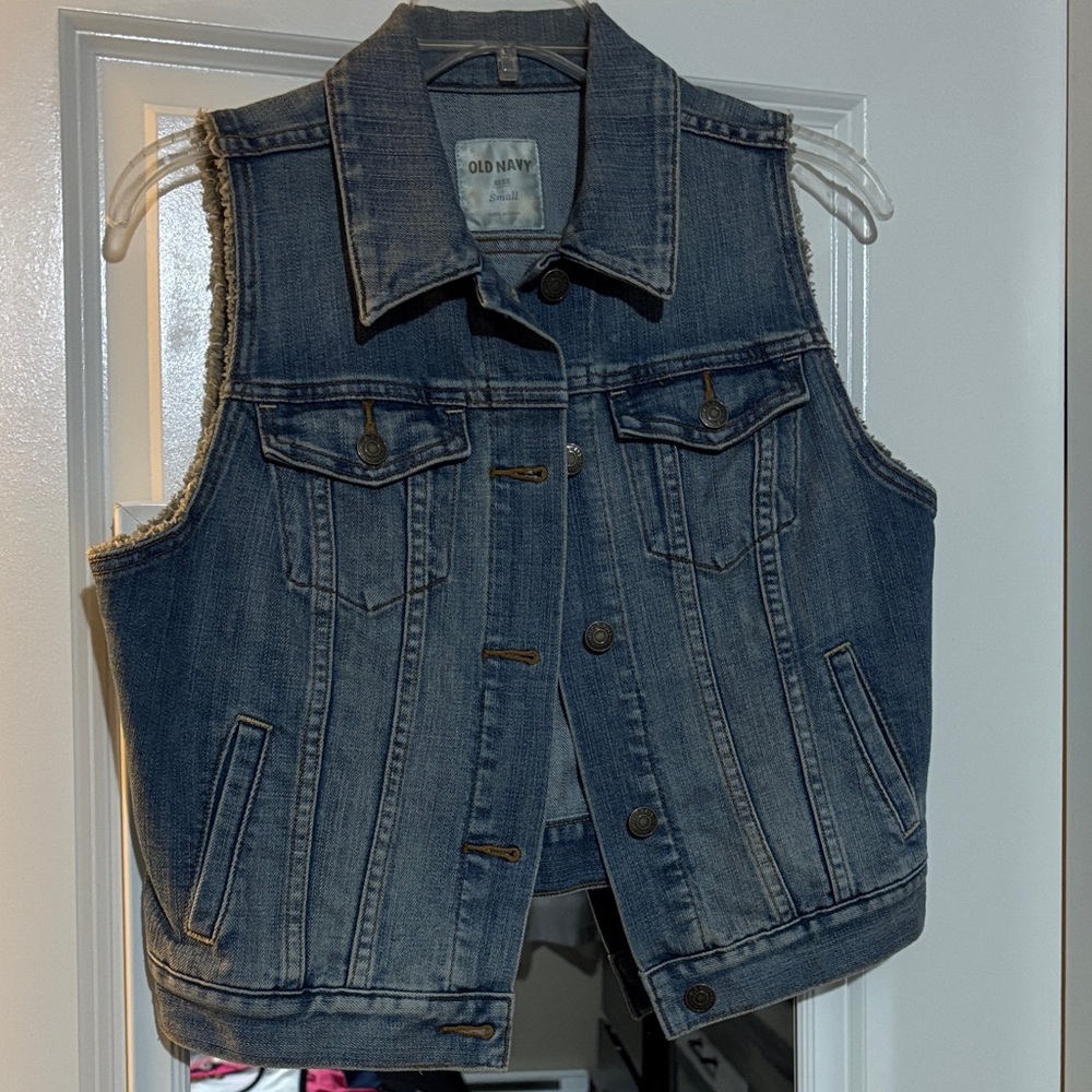 Old Navy Classic Cropped Blue Denim Vest